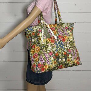 Vera Bradley Original Zip Tote in Meadow Bouquet NWT